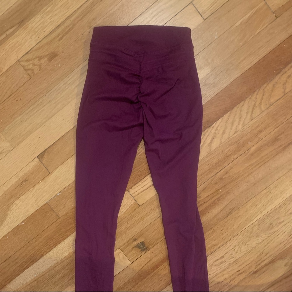 NEW butt scrunch leggings